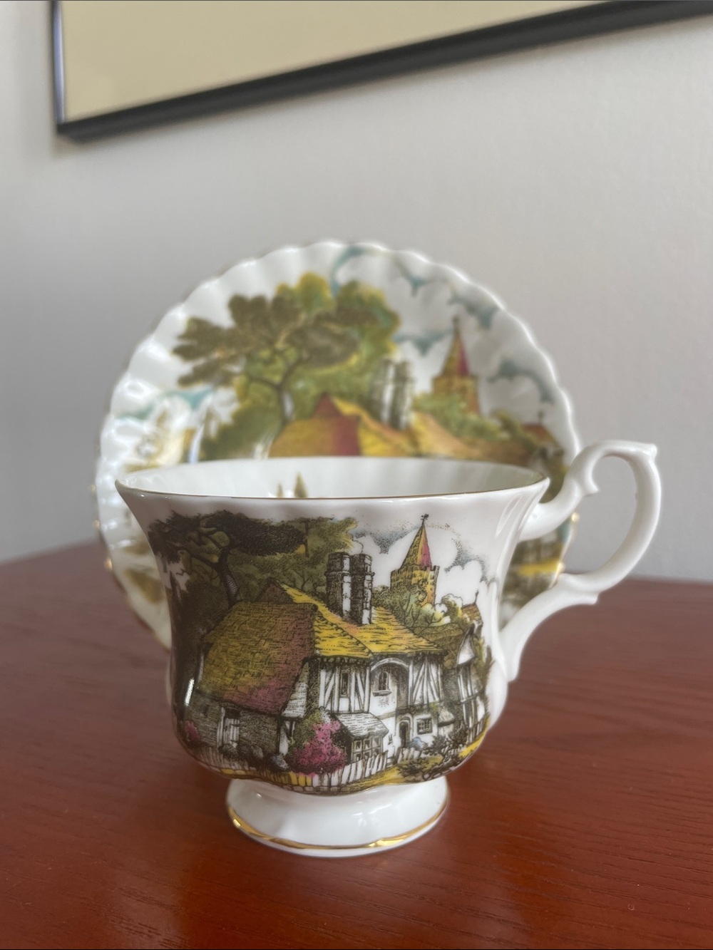 Vintage Royal Albert Fine Bone China Tea Cup & Saucer English Country Cottage